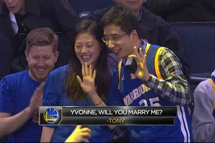 Πρόταση γάμου την ώρα του ματς από τον Κινέζο… Ντουράντ!