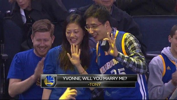Πρόταση γάμου την ώρα του ματς από τον Κινέζο… Ντουράντ!