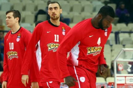 Τη γλίτωσε ο Μιλουτίνοφ: παίζει με Μπαρτσελόνα!