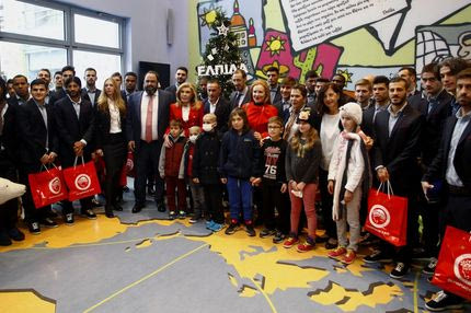 Τον ανακοίνωσε η ομάδα του και είναι ακόμα στον Πειραιά!