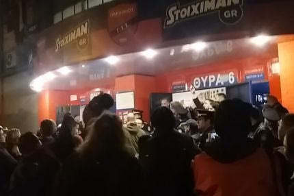 ΑΠΟΘΕΩΣΗ: “Νάτοι, νάτοι οι πρωταθλητές”