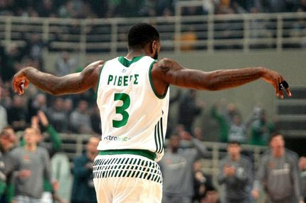 Ρίβερς “έπνιξε” τον Ολυμπιακό στον ΟΑΚΑ, δεν καλύφθηκε η διαφορά