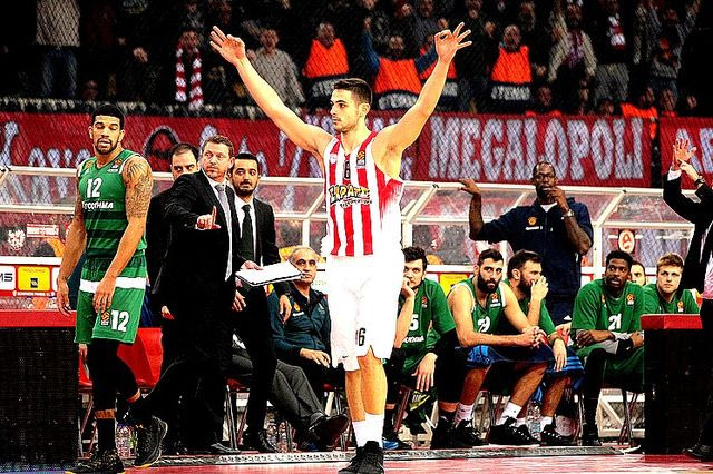 Του πήρε τον αέρα! Εκτη συνεχόμενη νίκη Ολυμπιακού