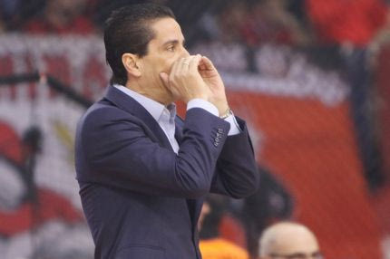 Χωρίς γραβάτα ο Σφαιρόπουλος!