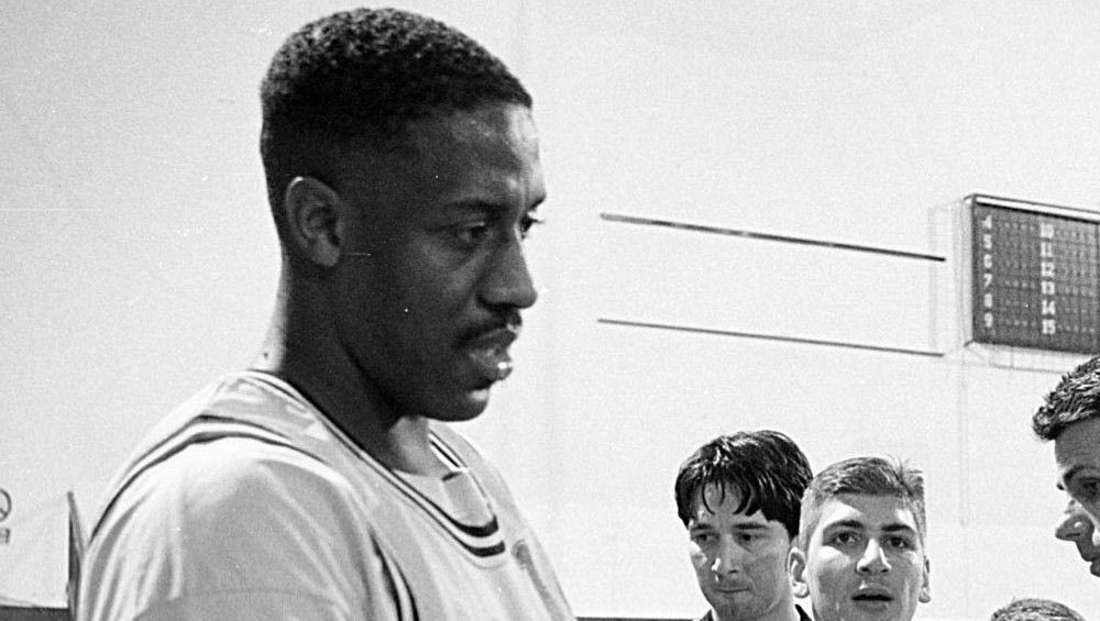 Νεκρός ο Τσαρλς Σάκλεφορντ