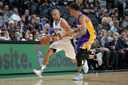 Διέλυσαν με 40άρα τους Λέικερς οι Σπερς!