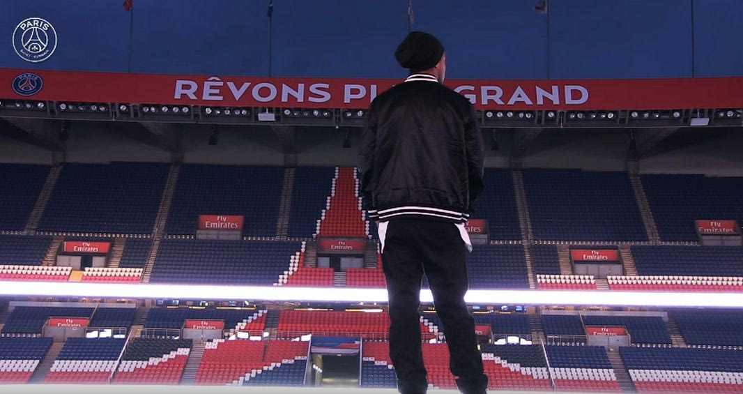 Ο Ροναλντίνιο “επέστρεψε” στην Παρί