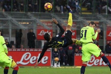 Ποιος Κάρολ; Το ψαλιδάκι του Μουρίγιο είναι… έπος!