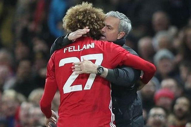 Η εξήγηση για τον εναγκαλισμό μυστήριο Μουρίνιο-Φελαϊνί