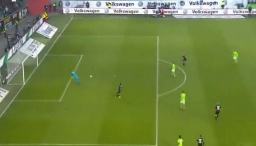 Ο ένας έκανε γκάφα και ο άλλος σημάδεψε το δοκάρι!