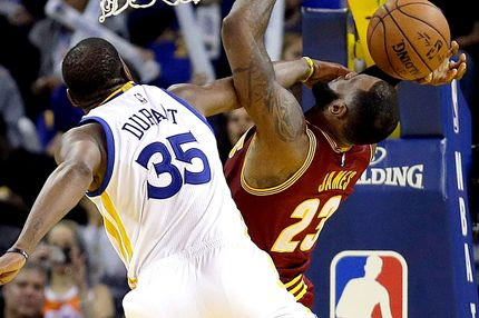 Έκαναν… σκόνη τους Καβαλίερς οι Γουόριορς, δεν έφτανε ο Αντετοκούνμπο για τους Μπακς