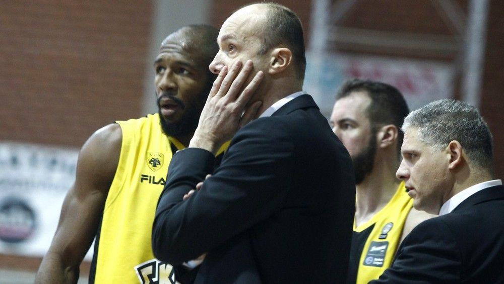 Τα… έχωσε στους παίκτες και στον εαυτό του ο Ζντοβτς!