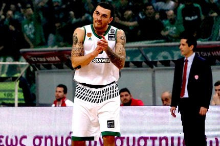 Mάικ Τζέιμς ο… ποδοσφαιρόφιλος