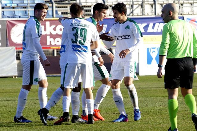 Δουλειά, Εμποκού και αξιοποίηση της ακαδημίας