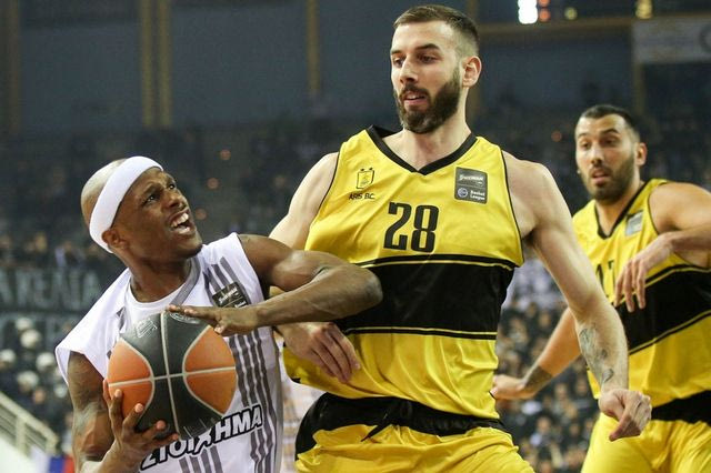 Γιάνκοβιτς: “Φαβορί ο Παναθηναϊκός, αλλά θα παλέψουμε”