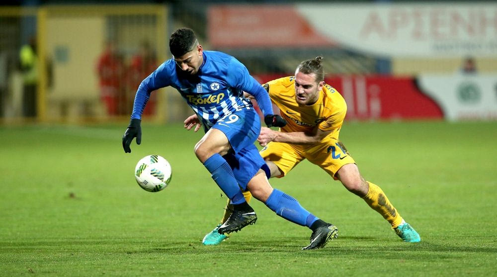 Έντονο τετ α τετ Δημούτσου – οπαδών