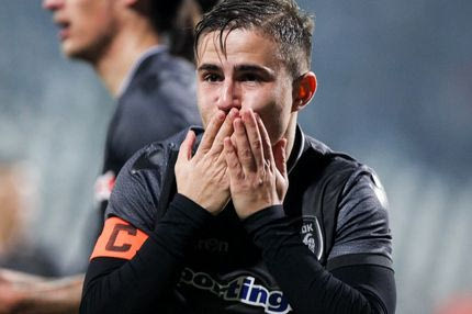 Μια στιγμή, ένα μάθημα για μια γενιά