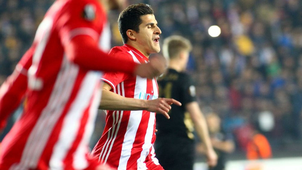 Στα… κατακόκκινα ο Ολυμπιακός