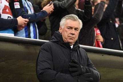 Από το μεσαίο δάχτυλο σε… φιλανθρωπία ο Αντσελότι