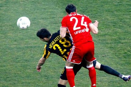 Φραστική επίθεση Δημητριάδη σε Δουρέκα καταγγέλλει ο Ολυμπιακός