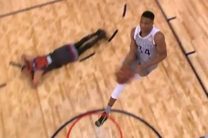 Τρέλανε συμπαίκτες και αντιπάλους ο Giannis