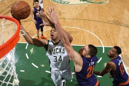 Νέο σόου ο Giannis και νίκη για τους Μπακς