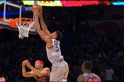 Αντετοκούνμπο για “φίλημα” στο Top10