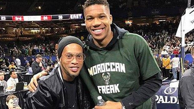 Αγκαλιά με Ροναλντίνιο ο Giannis!