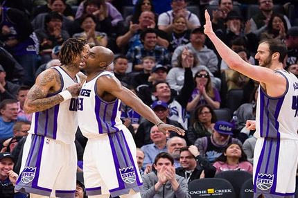 Double-double ο Κουφός και πρώτος σκόρερ των Κινγκς