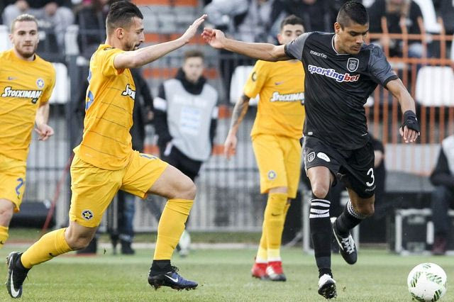 “Τρελάθηκε” ο Μάτος, θεϊκή αντίδραση από το βοηθό διαιτητή!