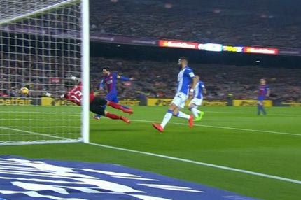 O Μέσι ξέφυγε από τον Σιόβα και… 1-0 για την Μπαρτσελόνα!