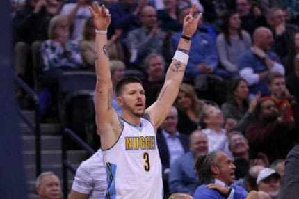 Οι Νάγκετς έκαναν τους… Γουόριορς κόντρα στους Γουόριορς ισοφαρίζοντας απίθανο ρεκόρ τριπόντων