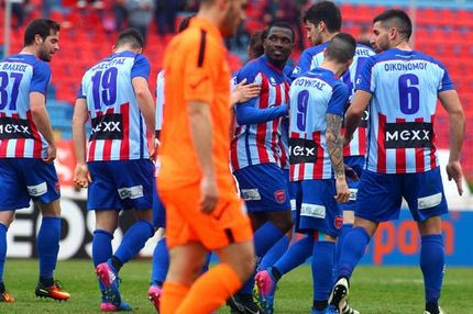 Στο -10 από Ολυμπιακό και περιμένει…