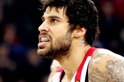 Κρατά τη νίκη, ξεχνά την εμφάνιση!