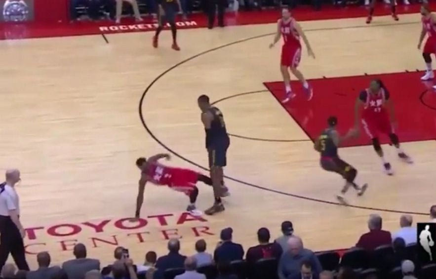 Ο Dwight Howard έκανε… bullying στον Beverly!