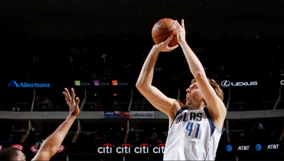 Στα 38 βάζει ΤΕΤΟΙΑ καλάθια ο Nowitzki