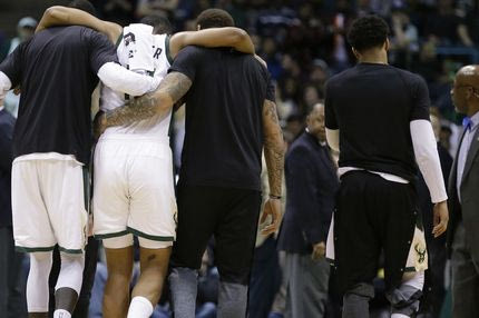 Κρίμα, διέλυσε δεύτερη φορά το πόδι του ο Jabari Parker