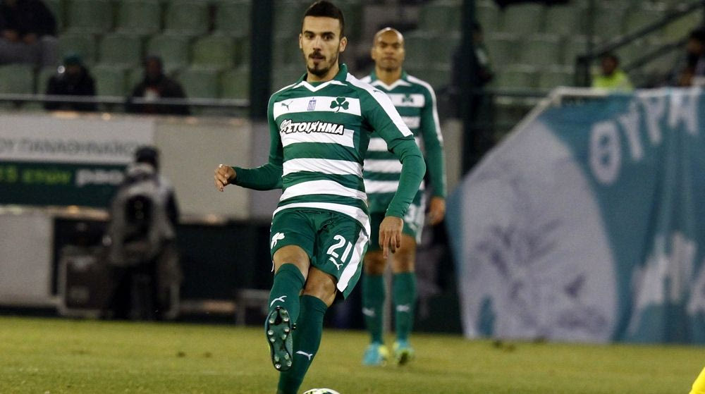 Οπαδοί σε Κουρμπέλη: “Τιμάς τα παντελόνια σου!”