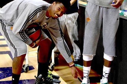 Οι ΕΠΙΚΕΣ κάλτσες του Κρις Σίνγκλετον