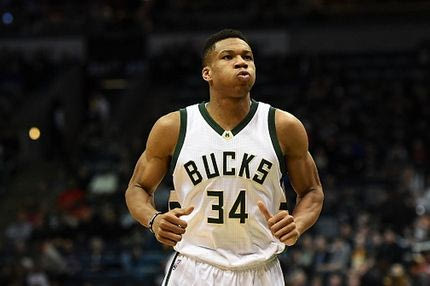 Υποκλίθηκε και ο Κρις Πολ στον Αντετοκούνμπο