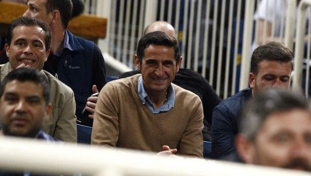 Ο Χιμένεθ δεν… χάνει τα ντέρμπι, σε ποδόσφαιρο και μπάσκετ!