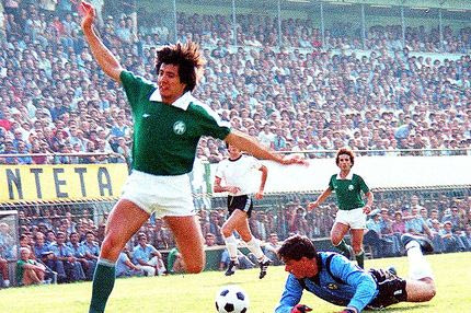 ΣΟΥΠΕΡ ΙΣΤΟΡΙΑ: Ο “Καπετάνιος” το τηλέφωνο στο κεφάλι του διερμηνέα!