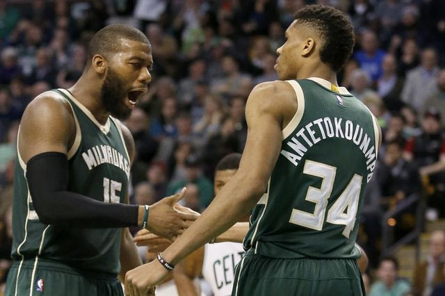 Διέσχισε το μισό γήπεδο με δύο ντρίμπλες ο Greek Freak