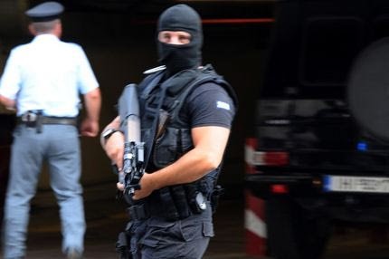 Η Αντιτρομοκρατική στα γραφεία της ΕΠΟ