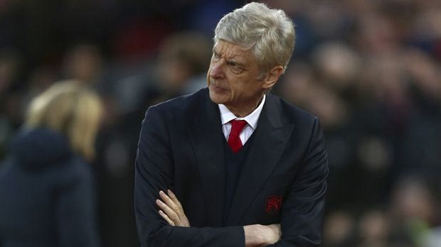 Μπηχτή από Βενγκέρ για την Τότεναμ