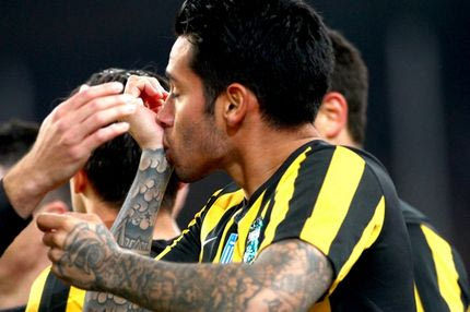 Το… καθάρισε ο “κοντός”