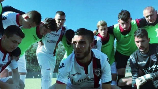 “Έφτιαξε” τους συμπαίκτες του με πωρωτική ομιλία πριν το ματς!