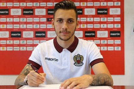 Το μεσαίο δάχτυλο του Δώνη με τον Μπαλοτέλι