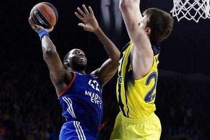 Ο Ντάνστον έκανε πόστερ τον Βέσελι!