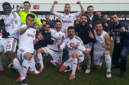 Με τέτοιους οπαδούς αξίζει να ανεβει κατηγορία!